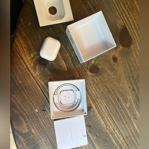 Apple Airpod Pros Generation 2 With Charging Case - White